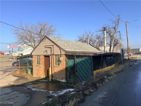 25580 Lakeland Boulevard Euclid OH 44132