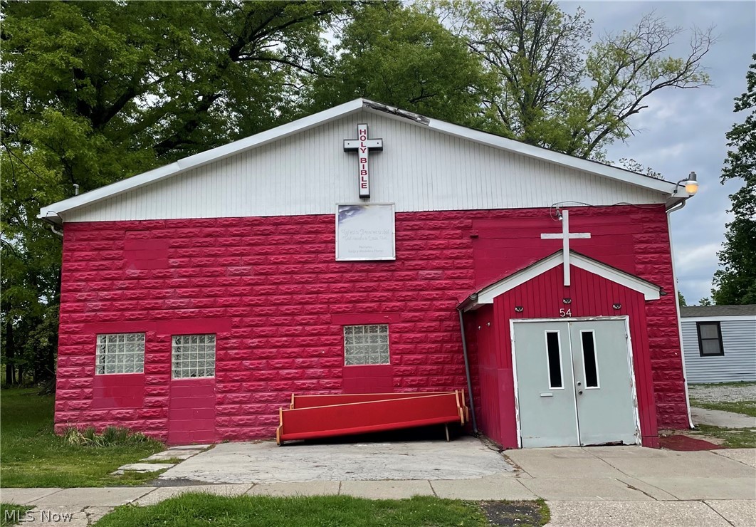 54 Saint Louis Avenue Youngstown OH 44507
