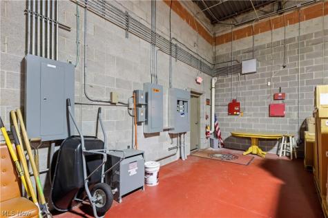 16172 Imperial Strongsville OH 44149