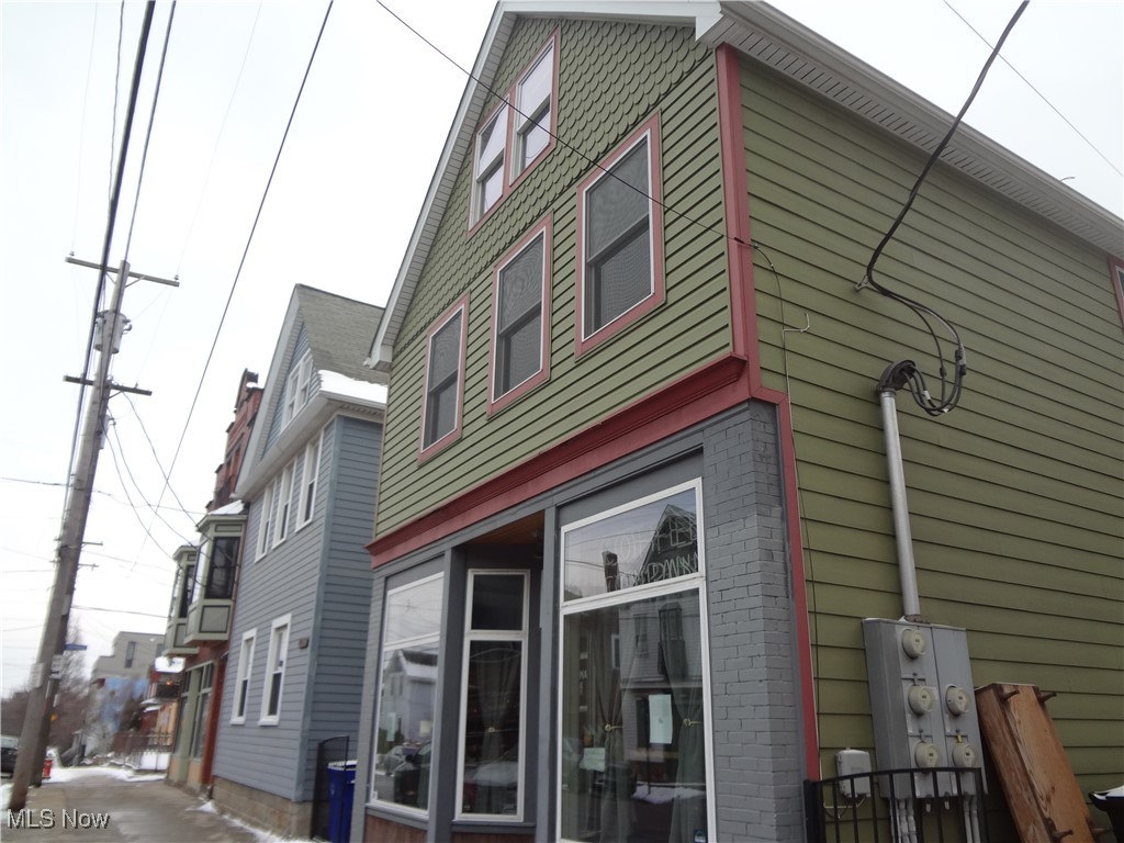 807 Literary Road Cleveland OH 44113