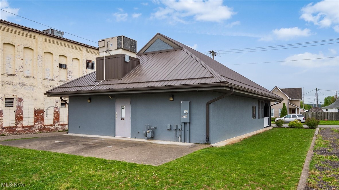 1146 Walnut Street Coshocton OH 43812