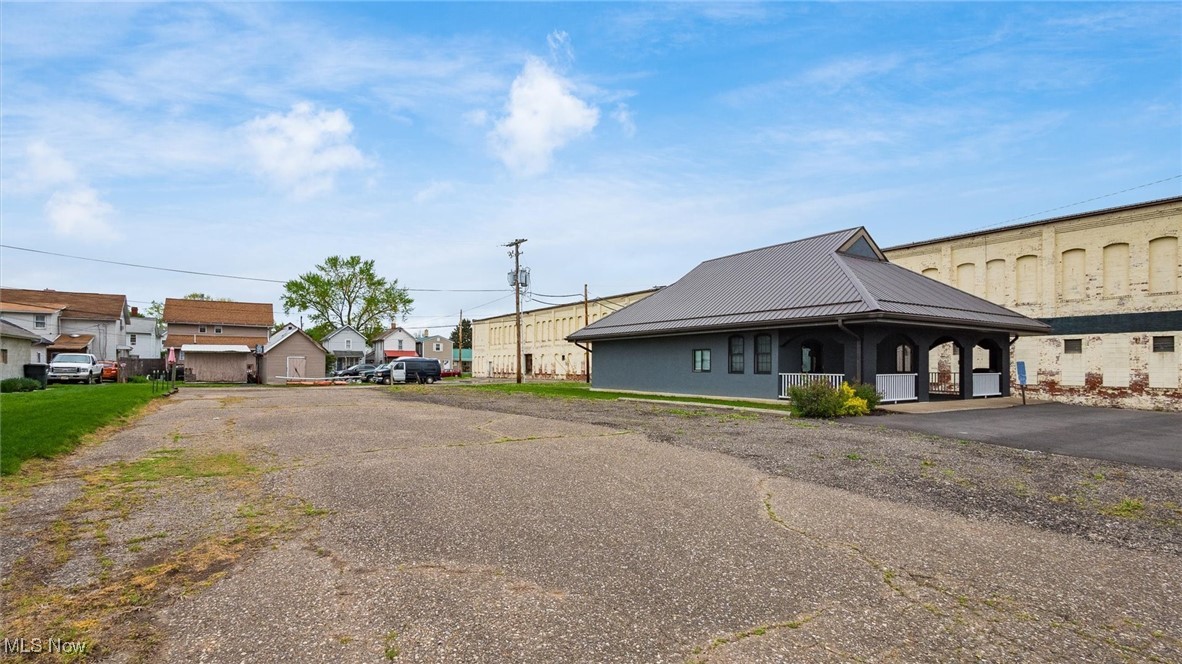 1146 Walnut Street Coshocton OH 43812