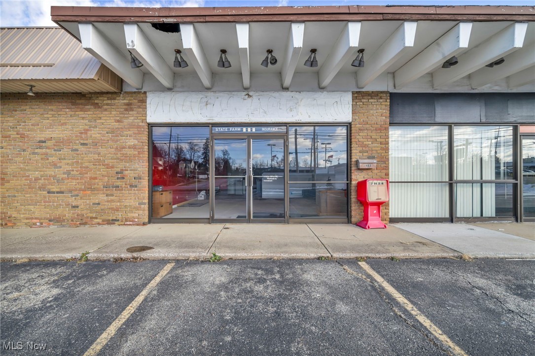 401-403,405 Broadway Avenue Bedford OH 44146