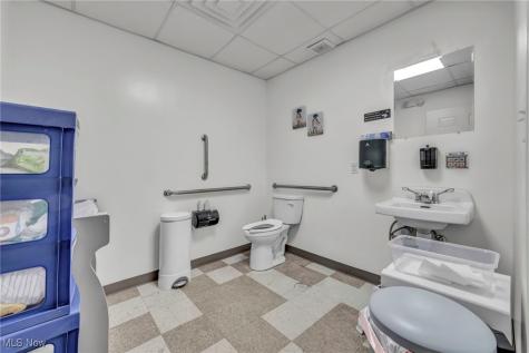 401-405 Broadway Avenue Bedford OH 44146