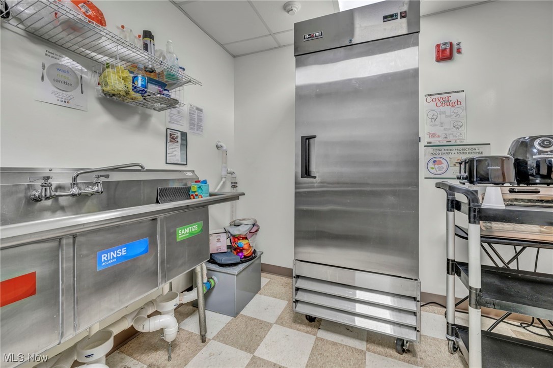 401-403,405 Broadway Avenue Bedford OH 44146