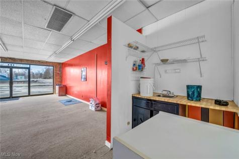 401-405 Broadway Avenue Bedford OH 44146