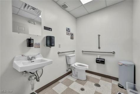 401-405 Broadway Avenue Bedford OH 44146