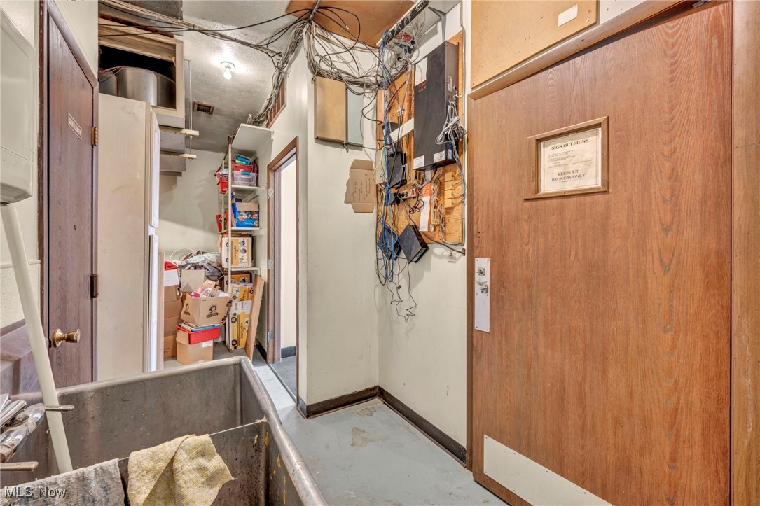 401-403,405 Broadway Avenue Bedford OH 44146