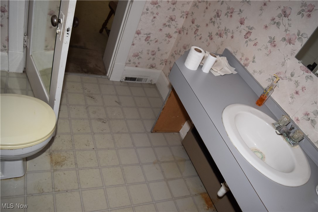 205 N 5th Street Martins Ferry OH 43935