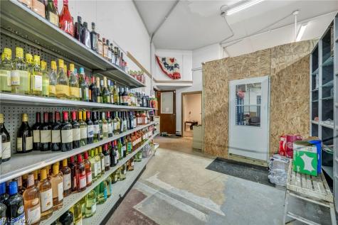 1616 W Main Street Louisville OH 44641