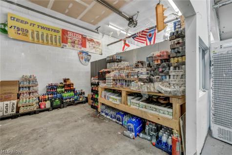 1616 W Main Street Louisville OH 44641