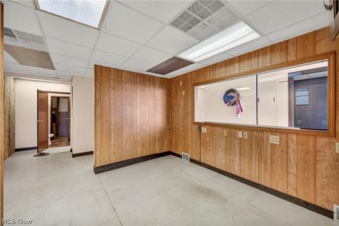 1616 W Main Street Louisville OH 44641