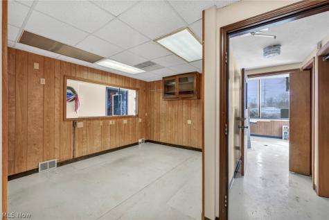 1616 W Main Street Louisville OH 44641