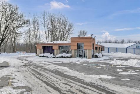 1616 W Main Street Louisville OH 44641