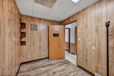 1616 W Main Street Louisville OH 44641