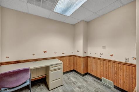 1616 W Main Street Louisville OH 44641