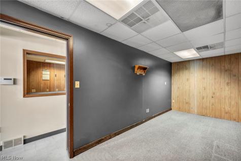 1616 W Main Street Louisville OH 44641