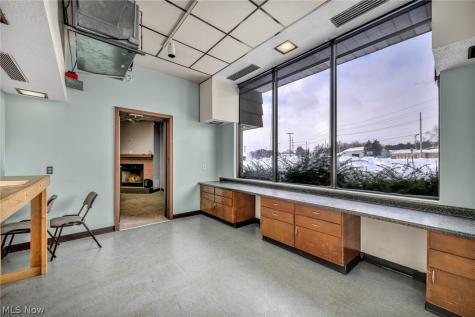 1616 W Main Street Louisville OH 44641