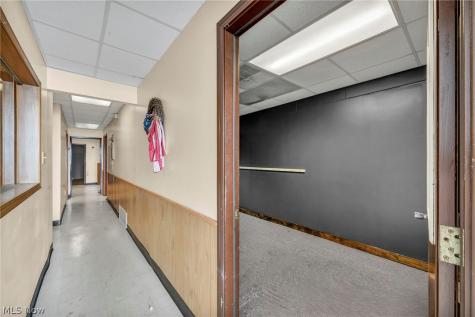 1616 W Main Street Louisville OH 44641