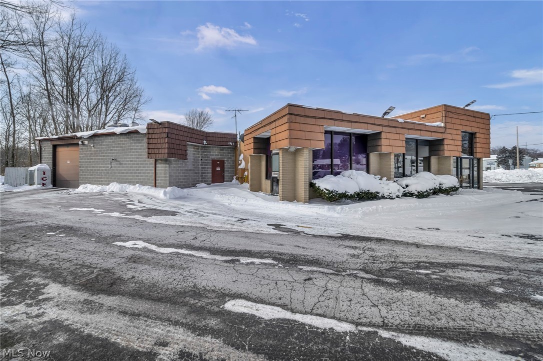 1616 W Main Street Louisville OH 44641
