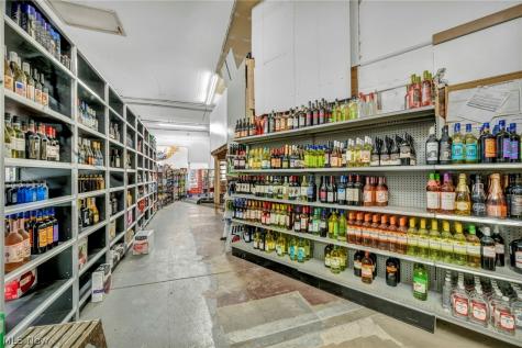 1616 W Main Street Louisville OH 44641