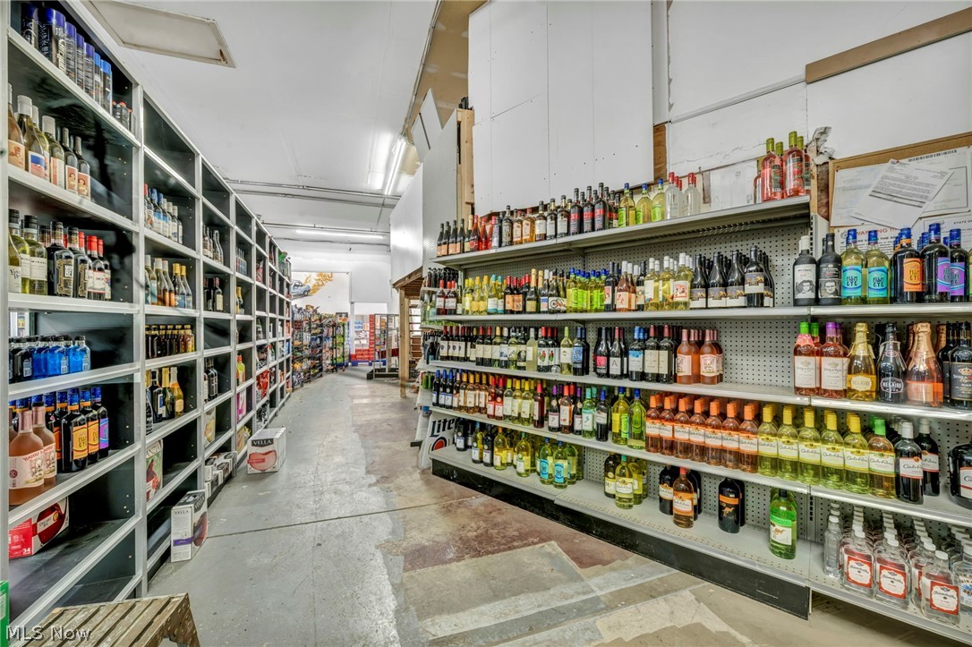1616 W Main Street Louisville OH 44641