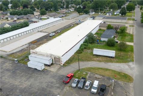 812 & 814 Kaderly Street NW New Philadelphia OH 44663