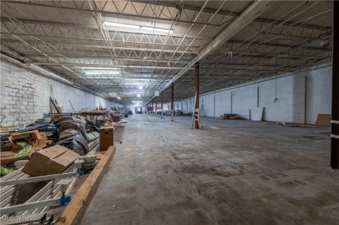 812 & 814 Kaderly Street NW New Philadelphia OH 44663