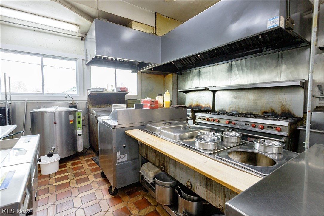 134 W Lisbon Street Waynesburg OH 44688