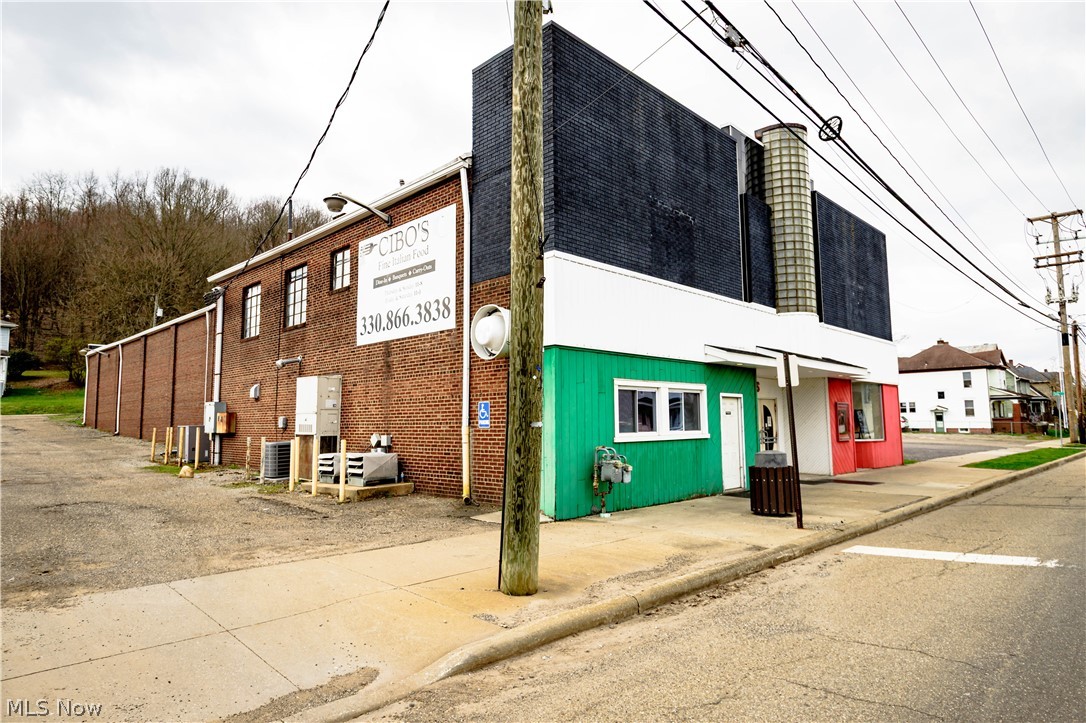 134 W Lisbon Street Waynesburg OH 44688