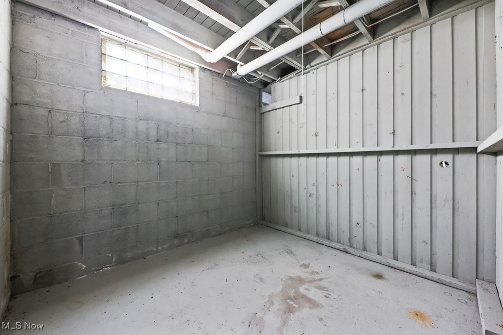 1077 W State Street Alliance OH 44601