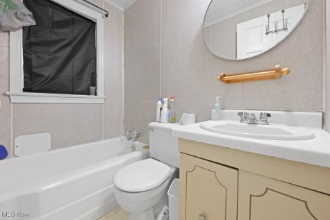 1077 W State Street Alliance OH 44601