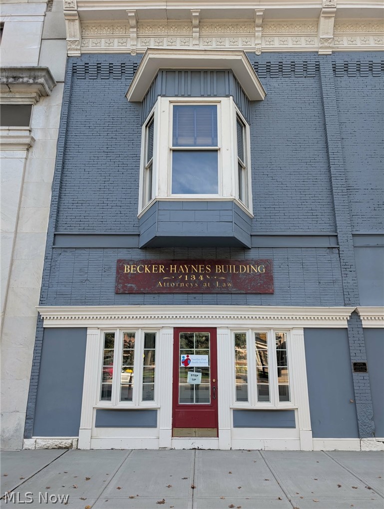 134 Middle Avenue Elyria OH 44035