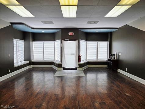 1302 Broadway Avenue Lorain OH 44052