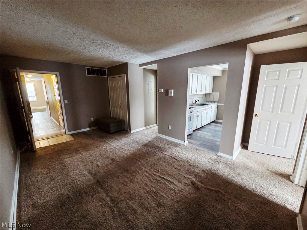 1302 Broadway Avenue Lorain OH 44052