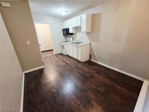 1302 Broadway Avenue Lorain OH 44052