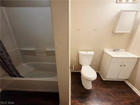 1302 Broadway Avenue Lorain OH 44052