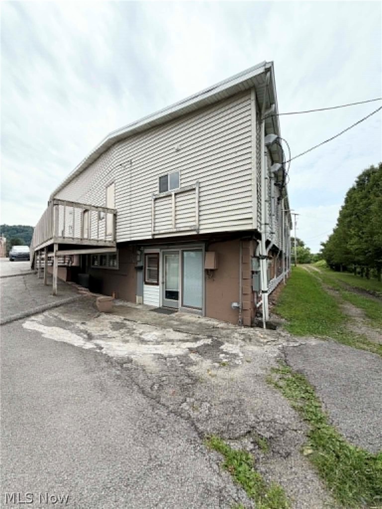 301-309,311 South 4th Street Martins Ferry OH 43935