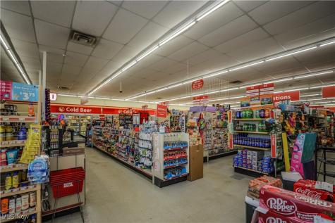 1342 State Route 14 Deerfield OH 44411