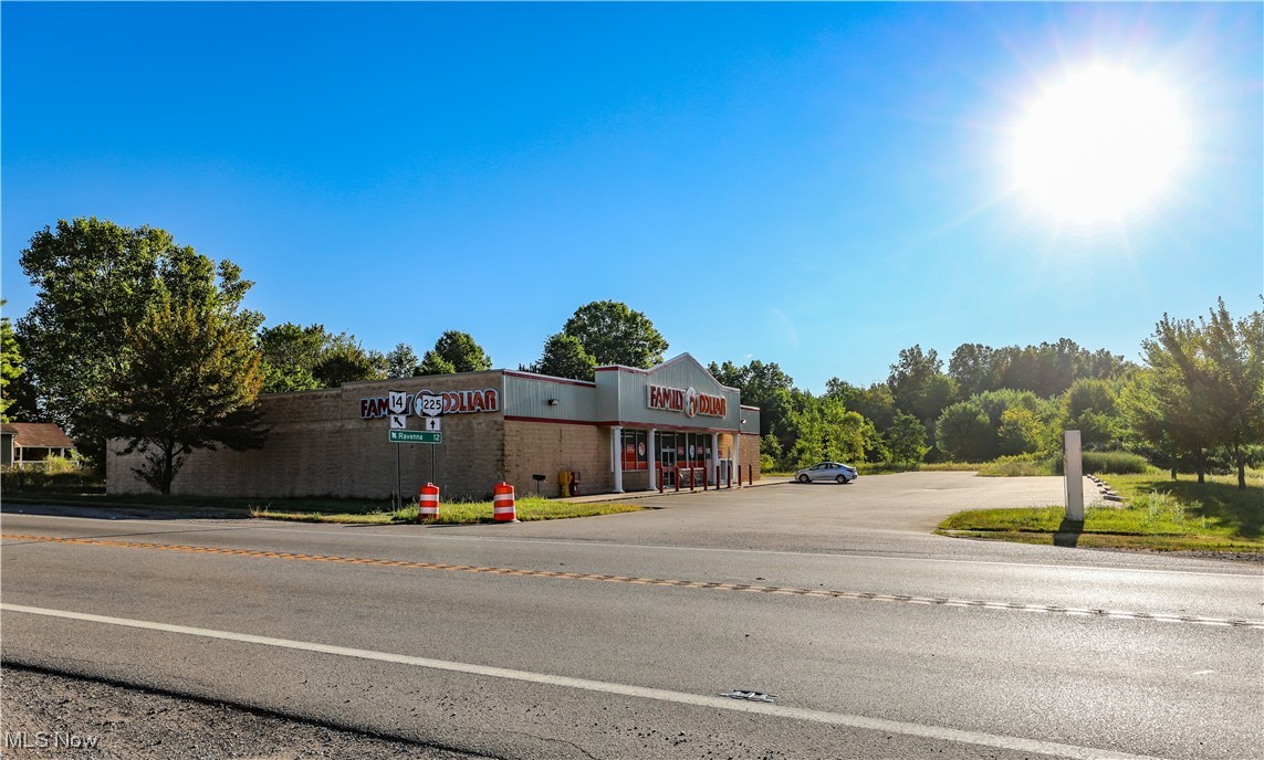 1342 State Route 14 Deerfield OH 44411