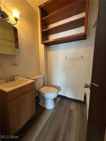 11013 Harvey Avenue Cleveland OH 44104