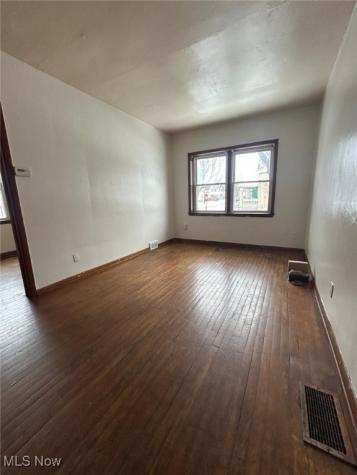 11013 Harvey Avenue Cleveland OH 44104