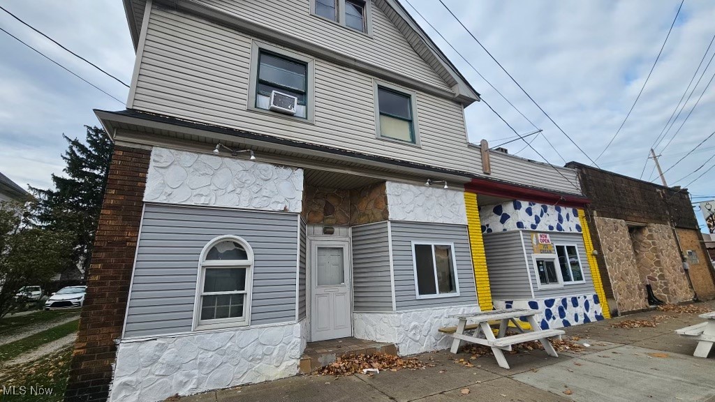 4450 Broadview Road Cleveland OH 44109