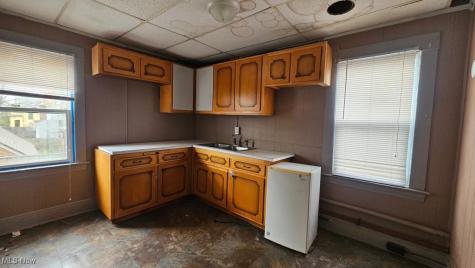 4450 Broadview Road Cleveland OH 44109