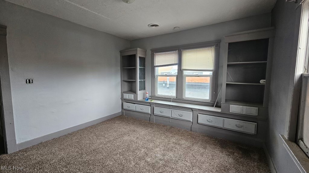 4450 Broadview Road Cleveland OH 44109