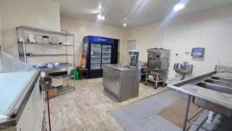 4450 Broadview Road Cleveland OH 44109