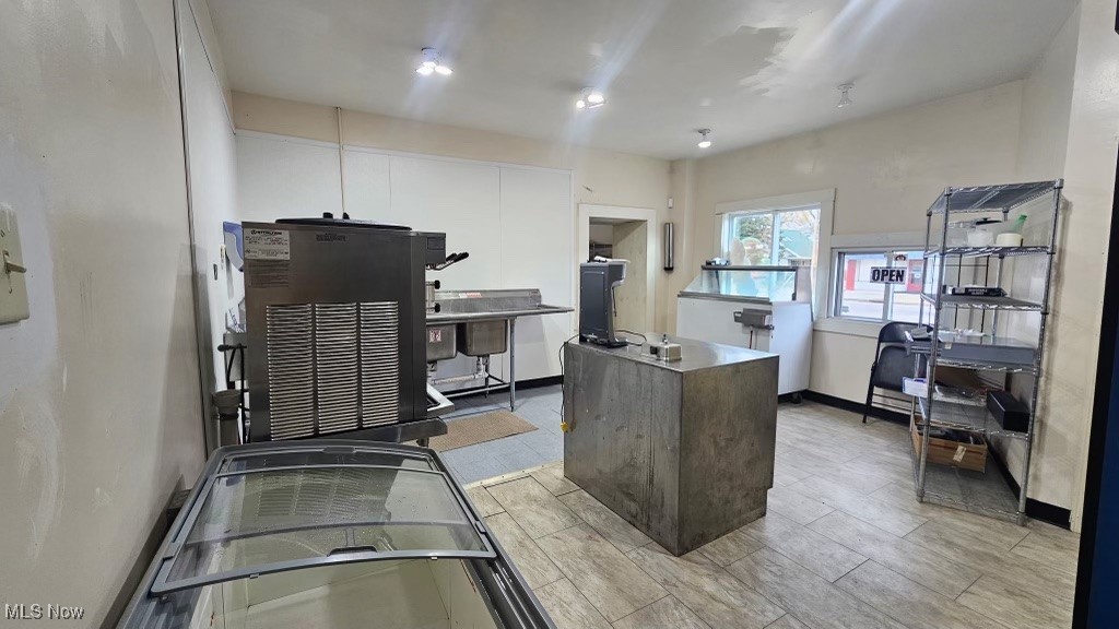 4450 Broadview Road Cleveland OH 44109