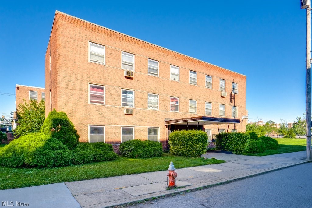 2812 E 130th Street Cleveland OH 44120