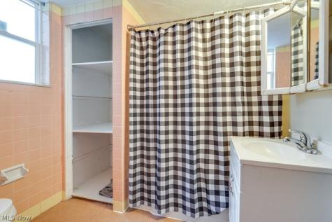 2812 E 130th Street Cleveland OH 44120