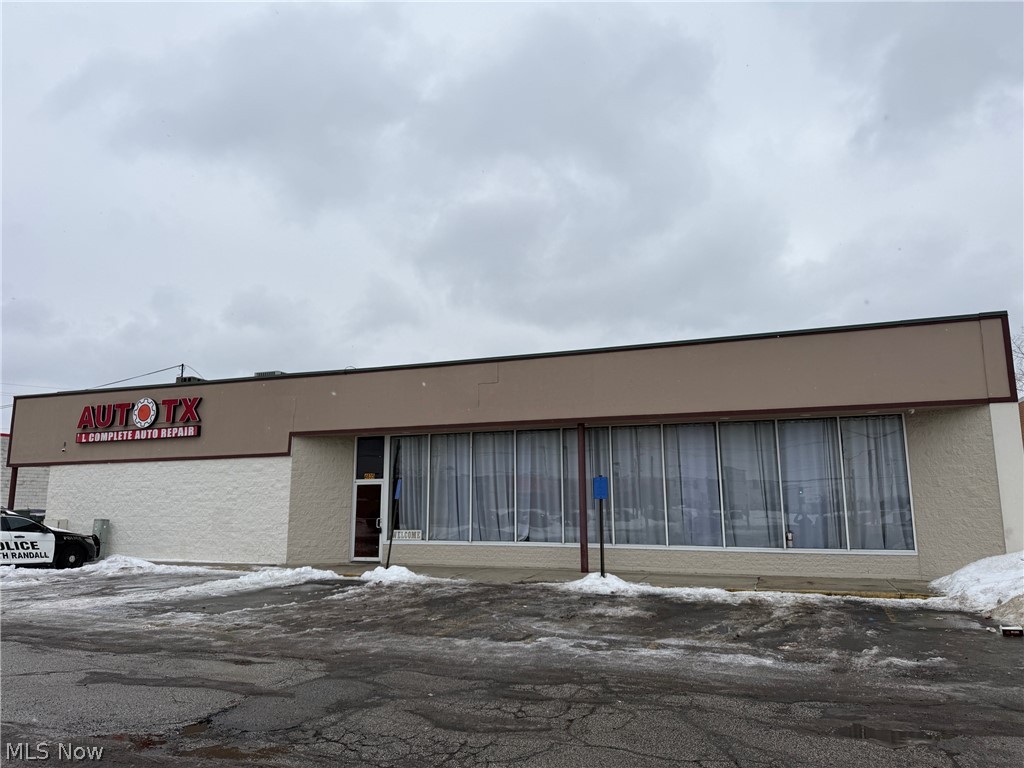 4635 Northfield Road North Randall OH 44128